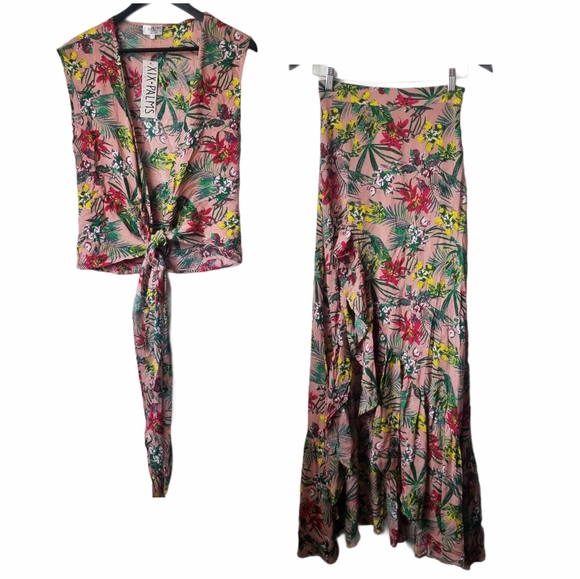 XIX Palms tropical beach Floral two piece set - Picture 16 of 16